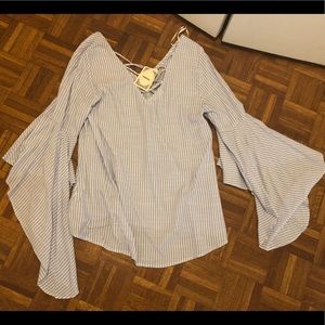 *new* Entro light blue striped blouse wide sleeves